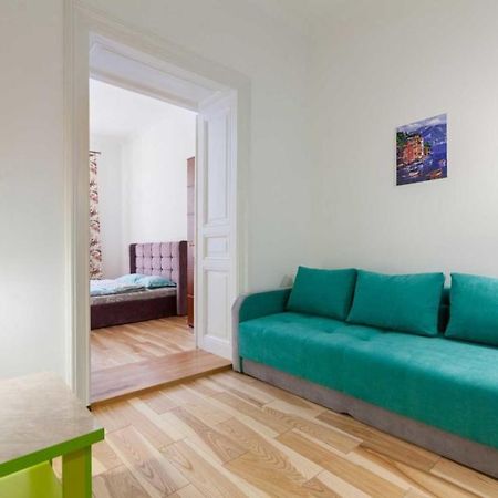 Ferienwohnung Три Кімнати Вулиця Грушевського 9 Центр Міста Львів Exterior foto